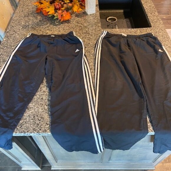 2 Qty Adidas Track pants Size Large - Picture 1 of 5